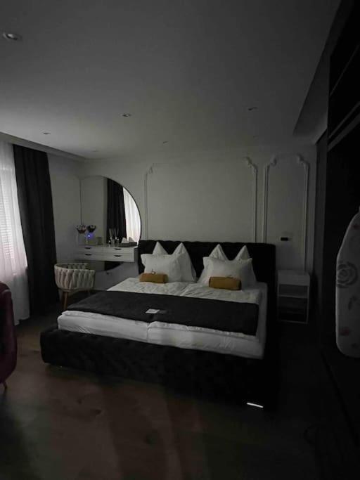 Traum Wohnung Mit Kingsize-Bett غراتس المظهر الخارجي الصورة