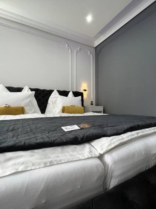 Traum Wohnung Mit Kingsize-Bett غراتس المظهر الخارجي الصورة
