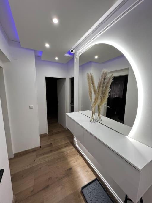 Traum Wohnung Mit Kingsize-Bett غراتس المظهر الخارجي الصورة